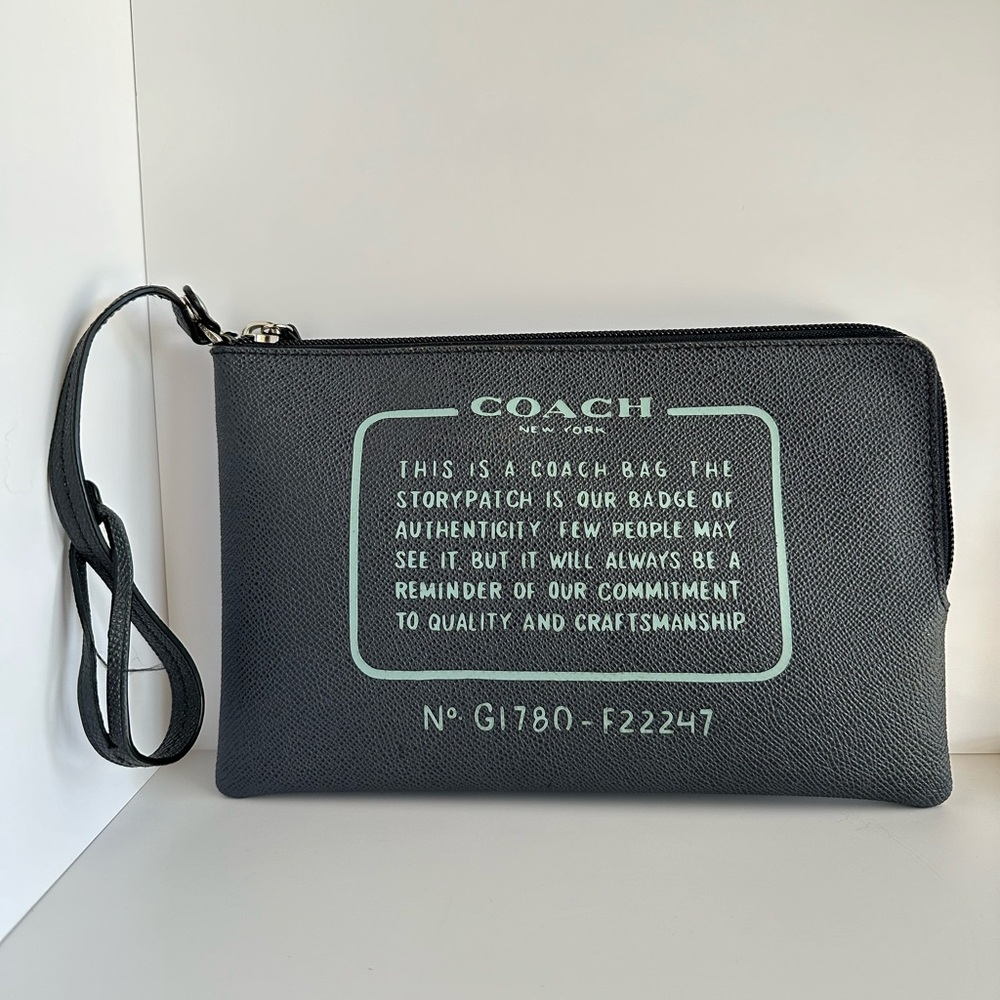 Coach Story Patch Large Wrislet, Grey, VGUC